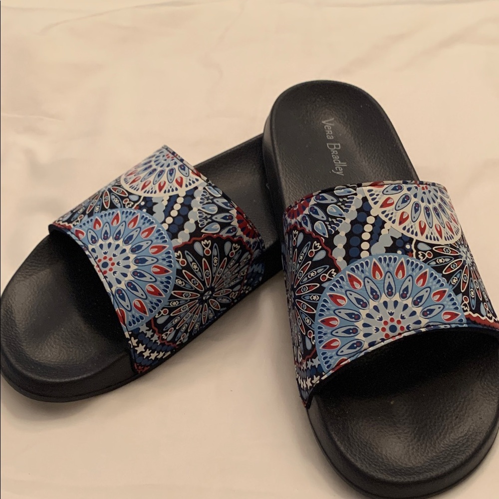 Vera Bradley Navy and Red Paisley Beach 🏖️ Slides